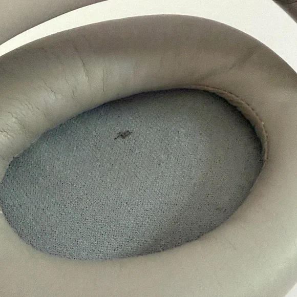 Sonynoise cancellation headphones